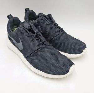 Nike Roshe One Black Anthracite Sail Shoes  511881-010 Men's Size 8 Sneakers